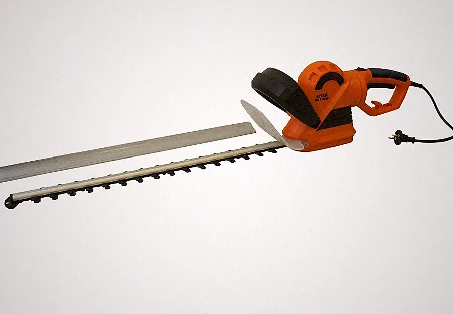 ELEKTRISCHE HECKENSCHERE HA 710/61 - AA 302348