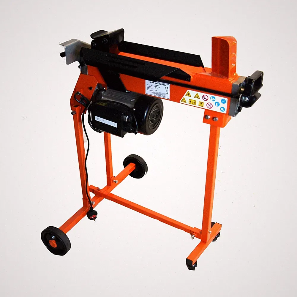 FOREST MASTER FM5TW leichter kompakter elektrischer Holzspalterwagen montiert
