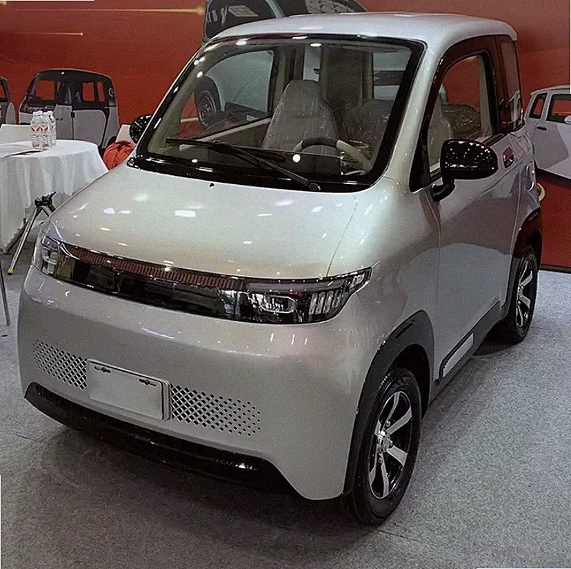 Kabinenroller / Microcar / E-Auto / City Car / 4000W 45 km/h / Klima / bis 200KM