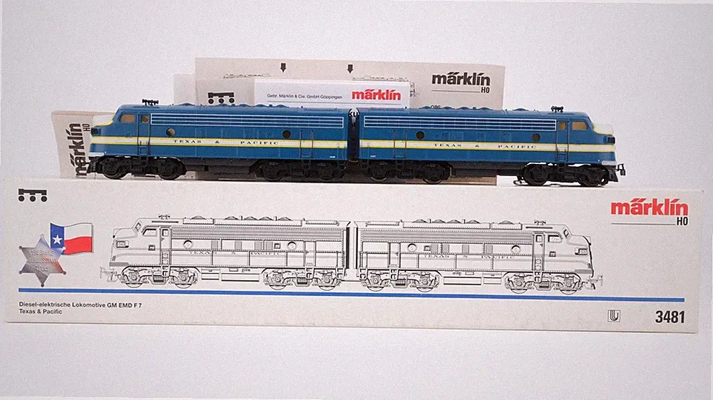 Märklin H0 3481 Diesel-elektrische Lokomotive Typ EMD F 7 Texas & Pacific Wechse